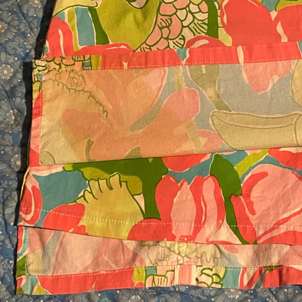 Like new Lily Pulitzer skort,neon pink,green,blue tropical floral/parrot print,2 - Picture 7 of 8